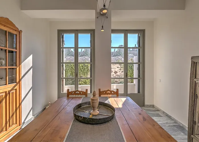 Spitia Santorini Villa Collection
